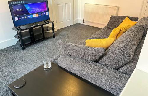 8 Nantwich Road - Photo 1