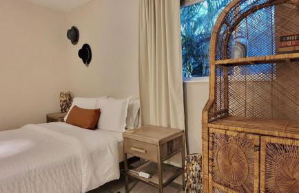 -Disco Bungalow- One third mile to FTL Marine Center - Foto 27