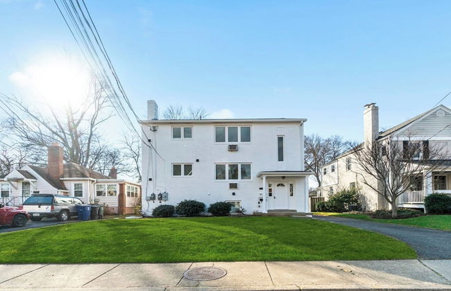 Elegant Condos in Arlington - Photo 19