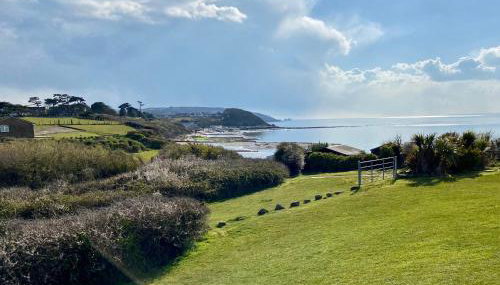 BAYVIEW self-catering coastal bungalow in rural West Wight - Foto 2