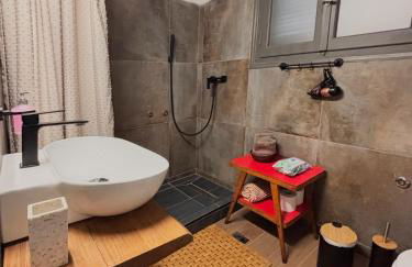 The Local Pin House - Ευρύχωρη μονοκατοικία, Λαμία - Photo 9