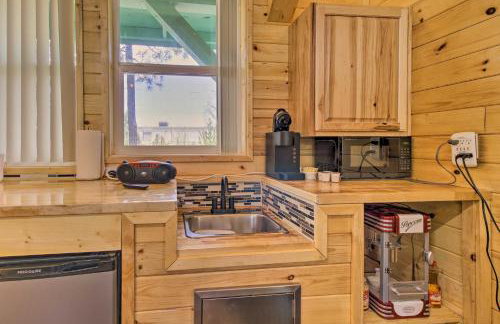 Grill, Fire Pit Pet-Friendly Lakeside Cottage! - Foto 18