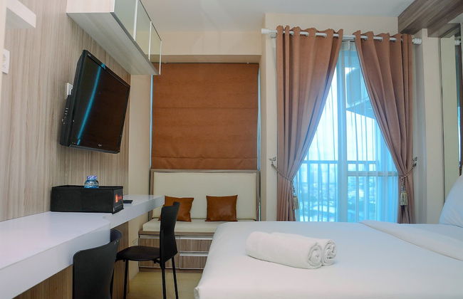 Cozy With Good Location Studio At Tifolia Apartment By Travelio - Foto 4