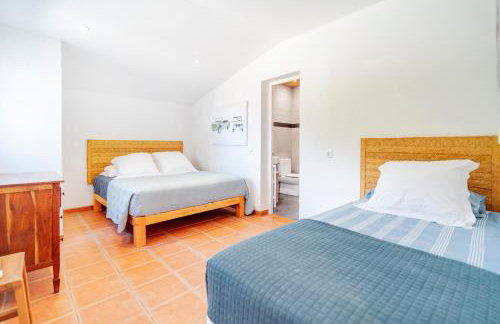 Casa Maitzgon - Renovada casa con piscina y jardín - Foto 22