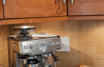 Stylish PB Townhome, Walk to Bay, and Balcony - Foto 27