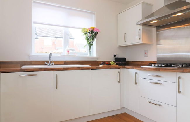 Morrison House Holytown - Photo 1