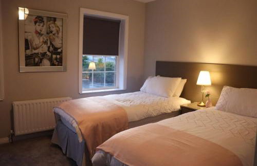 Last-Minute Escape l The Grey Door 2 Bed Cottage Banbridge Parking Private Garden l Nestled Property Management - Foto 3