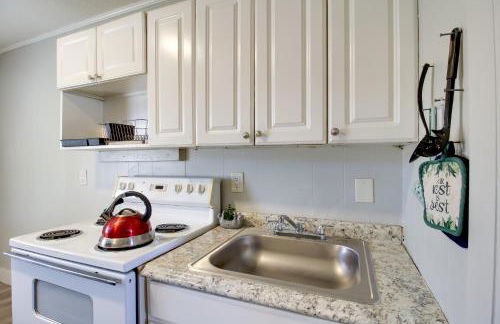 Sleek Huntsville Studio 3 Mi to Downtown - Foto 2