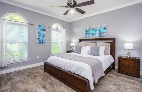 Phenomenal 7BR 4 Master Suites Southeast Pool Hot Tub Gas BBQ 2 Miles to Disney - Foto 15