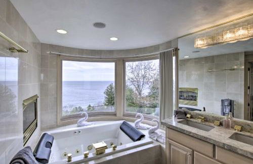 Grand Egg Harbor Home with Stunning Lake Views! - Foto 26