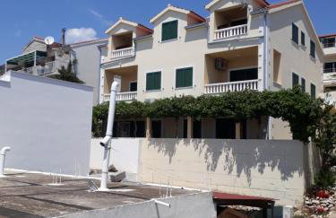 Apartments Punta Milna - Photo 46