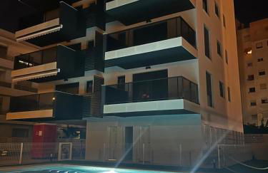 Gandia Playa Moderna - nuevo con piscina y parking, 2 banos, playa 300 m, grau 300 m - Photo 33