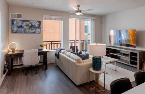 Convention Ctr Luxury 1BR Pool Gym Hot Tub - Foto 18