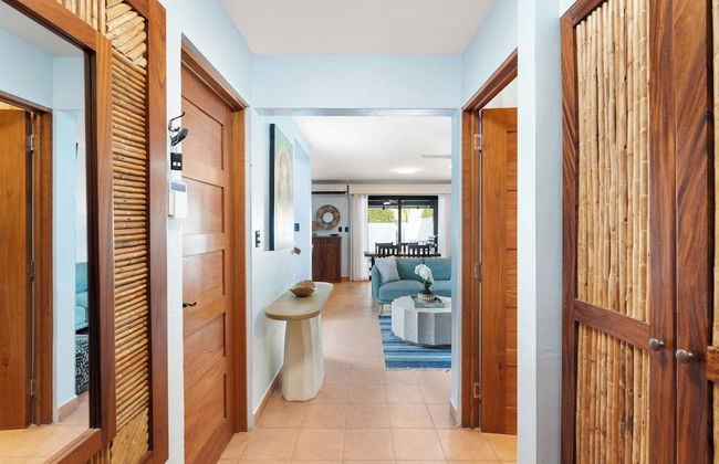 Spacious Home w/ Private Pool & Covered Patio Near the Beach - Foto 25