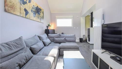 Gorgeous Home In St-Martin-Aux-Buneaux - Foto 2