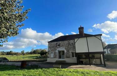 Gîte familial au bord de l'Orne, au pied du château de Mesnil-Glaise - Foto 8