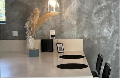 Un Petit Coin de Provence - Istres - Maison Contemporaine Avec Piscine Privée Chauffée, Entre Plages Et Provence, Borne 11 kW - Foto 24