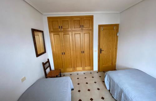 Orihuela Costa 2-bedroom 1-bath renovated vacation rental on La Zenia Beach - Foto 20