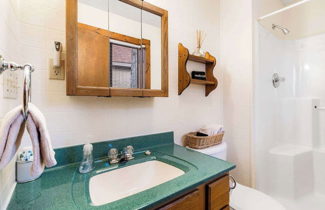 Skipjack Cottage Branson - Photo 11