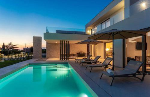 Design Villa Emily White with Seaview near Rovinj - Foto 19