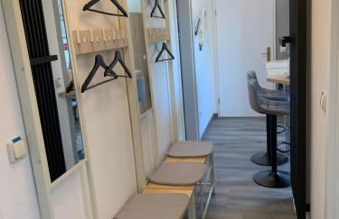 -Fewo Benz- Exklusive Ferienwohnung im Stadtzentrum von Wittenberge Modernes Ambiente, 3 Einzelzimmer für bis zu 6 Gäste - voll ausgestattet mit Waipu-TV und High-Speed-WLAN Bettwäsche und Handtücher inklusive! - Foto 28