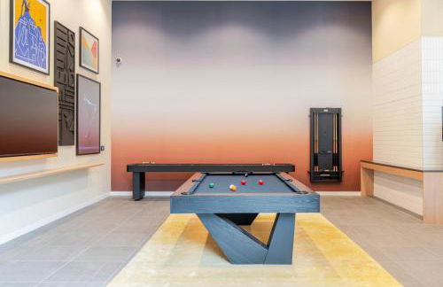 Blueground East Industrial pool AC nr park SFO-1850 - Foto 34