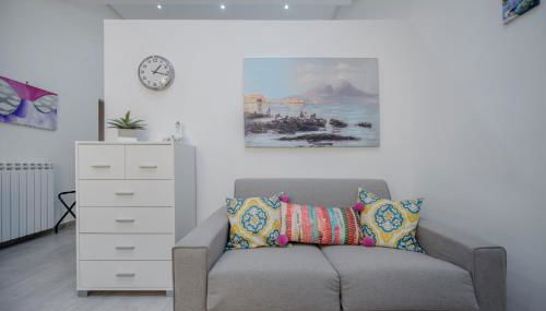 MIRANDA APARTMENTS nel cuore del Vomero - Foto 2