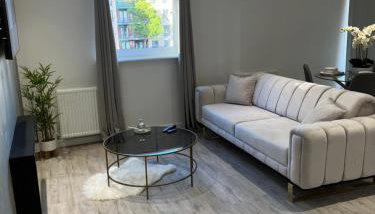 Strada Apartment - Photo 4