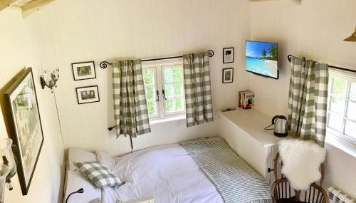 Beautiful Shepherd's Hut - Lois Weedon - Foto 2