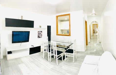 Precioso apartamento cerca del mar con wifi, piscina y parking - Photo 13