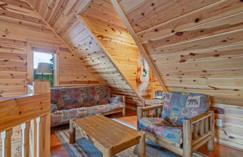 4BR Cabin with Ski Resort, Mtn Views & Hot Tub - Foto 128