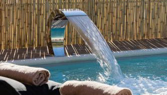 Σπίτι με πισίνα δίπλα στο αεροδρόμιο. - Foto 2