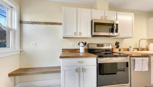 2BR Family Charmer Duplex near Drake - Foto 2