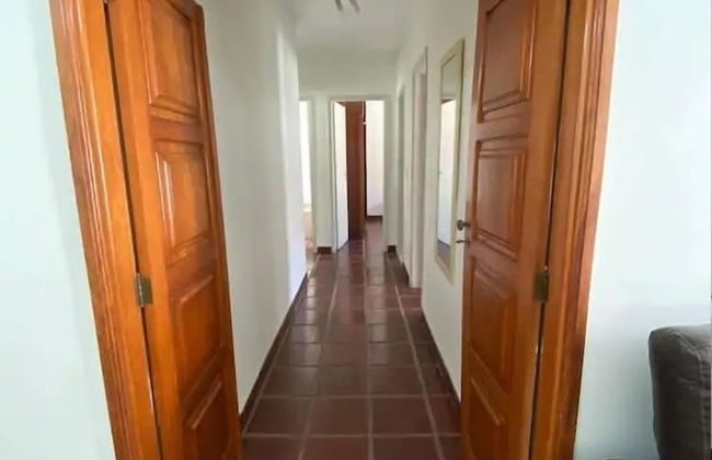 Apto na Enseada a 50 metros da praia - Foto 7