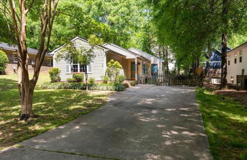 RARE Downtown Matthews walk 2 shops restauraunts hike CLT 2 Bedroom not 3br - Foto 43