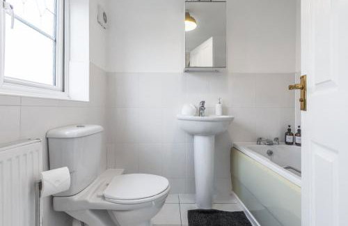 Spacious & Budget 4B Home w en-suites - Foto 48