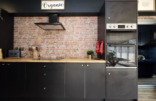 Sleeps14,Sauna,ColdPlunge,Hottub,xboxroom,XLgarden - Foto 57