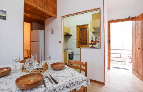 Awesome Apartment In Acqualadrone - Foto 8