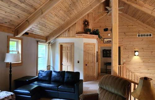 River Bend Escape by Leavetown Vacations - Foto 12