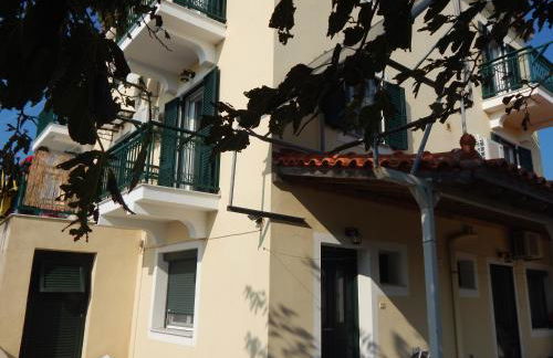 Andreas Studios - Photo 25