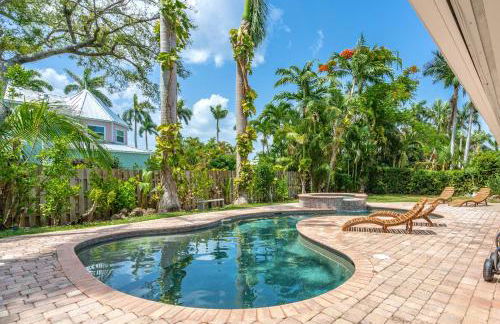 Serene Pool & Spa Home near Beaches & Downtown - Foto 7