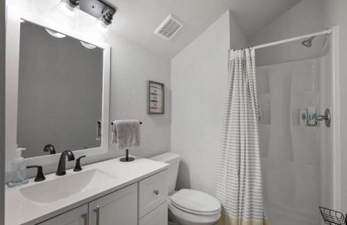 April Point Dr S - Photo 32