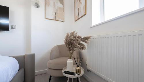 Designer 1BR I Work-From-Home Ready I Fast Wi-Fi - Foto 4