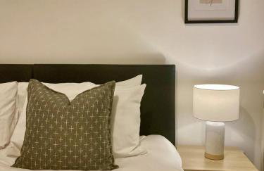 Richmond High Street Retreat – Station Steps Away - Foto 9