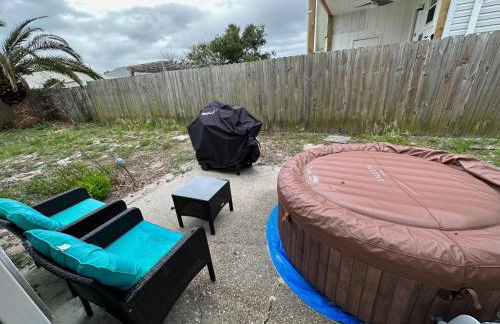 Beautiful House Sleeps 12 - Hot Tub - Breakfast - Walk to Beach - Foto 42