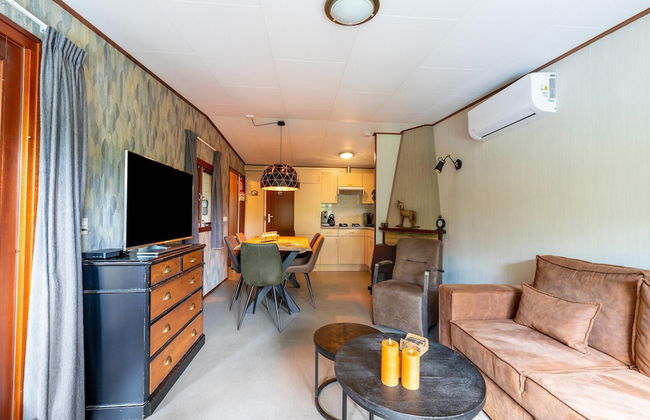 Pleasing Chalet in Stegeren near Forest - Foto 10