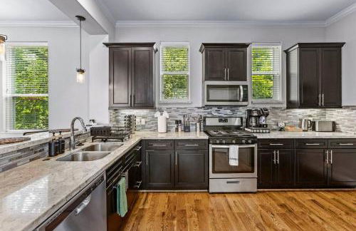 Spacious 3BR/BBQ/Yard/9 min to Downtown & Med Ctr - Foto 13