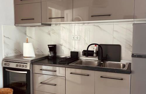 Anemelia Apartments - Photo 9