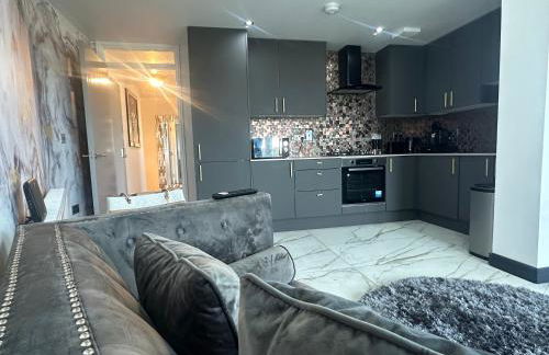 Two bed apartment with balcony Slough,Windsor,Legoland - Foto 5