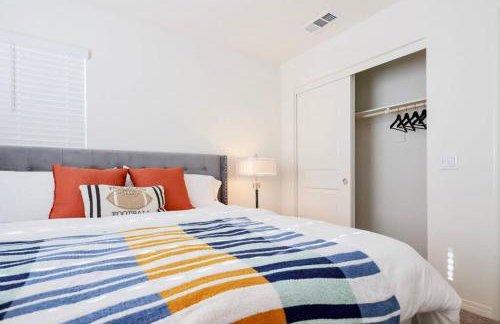 Up to 25% OFF / New Built for Ideal Extended Stay - Photo 2